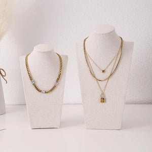 Linen Velvet Necklace Pendant Chain Jewelry Bust Display Stand