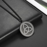 Vintage Round Triquetra Pendant Necklace Antique Silver Irish Celtics Knot