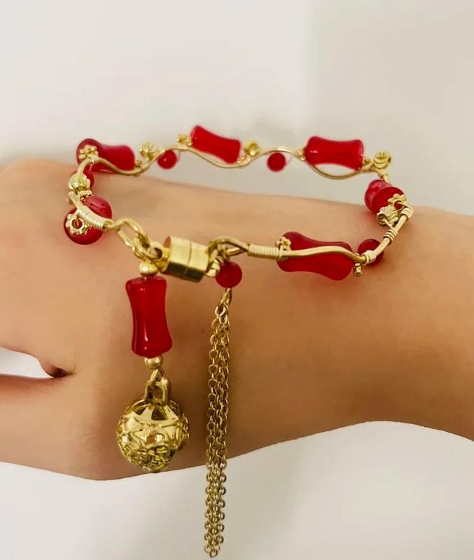 Charming Jade Bracelet for Women Personalized Maple Leaf Joint Pendant