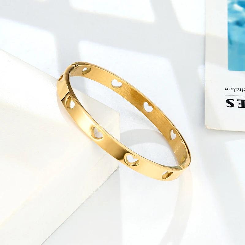 Stainless Steel Openwork Peach Heart Bangle Jewelry for Women
