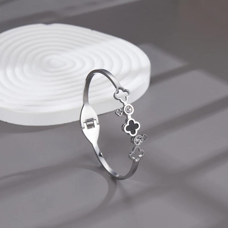 Four-Leaf Clover Stainless Steel Charm Bracelet for Women