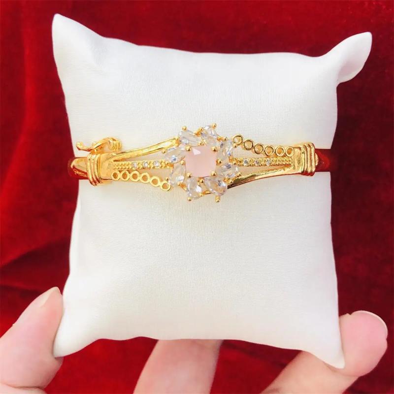 Flower Charm Bangle for Women's Daily Wear