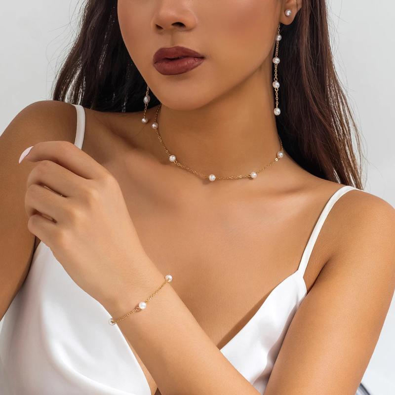 Pearl Chain Neckl...