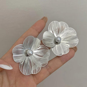 Charm Silver Flower Earrings w/ Pearl - Women's Jewelry