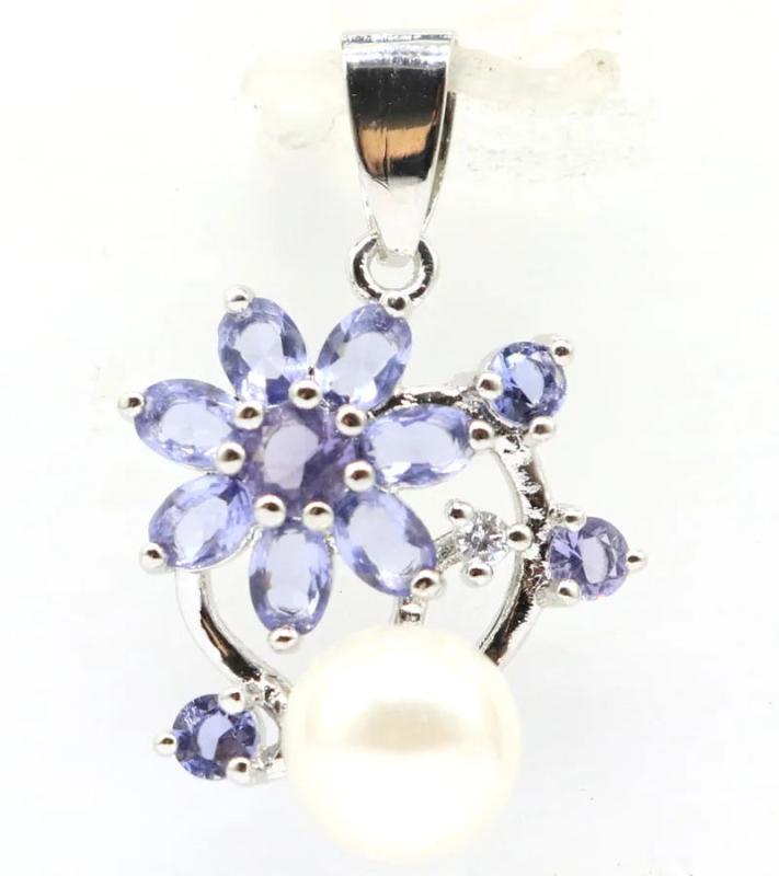 Lovely Pearl London Topaz Purple Spinel Silver Pendant for Sister