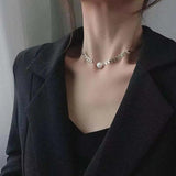 Chic Hip-hop Pearl Leaf Necklace for Women