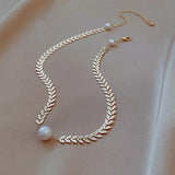 Chic Hip-hop Pearl Leaf Necklace for Women