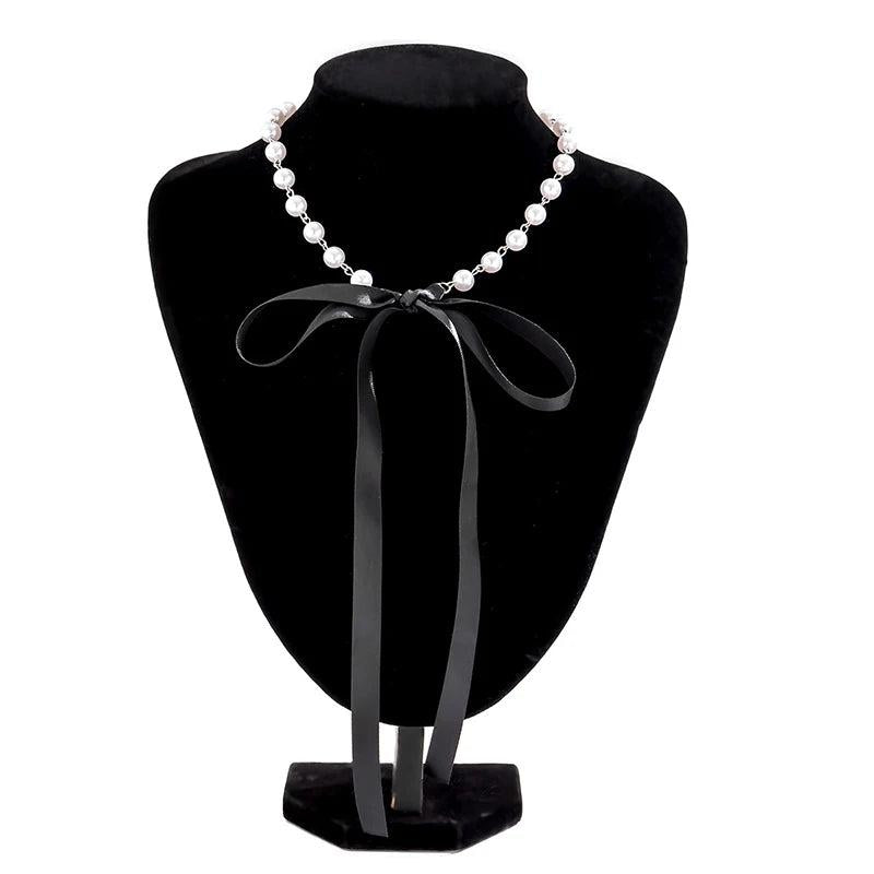 Feminine Pearl Choker Necklace with Ribbon Strap