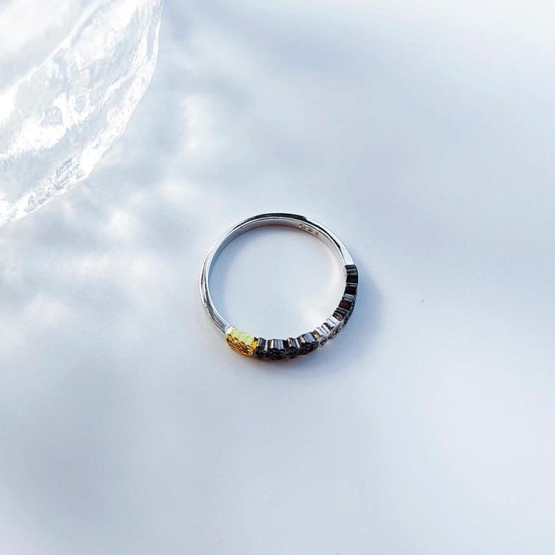 Spanish Bear Jewelry Silver Ring with Pink Quartz Gemstone