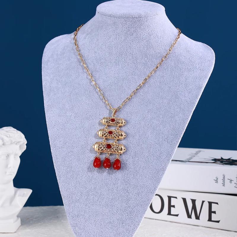 Moroccan Classic Hollowed Out Crystal Tassel Necklace Gold-Plated