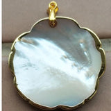 Mother of Pearl Shell Flower Pendant Bead