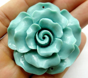 Chinese Organic Cinnabar Quartz Crystal Flower Charm Pendant