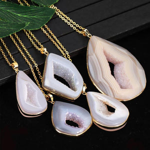 Natural Agate Geode Pendant Necklace for Women Reiki Druzy Crystal