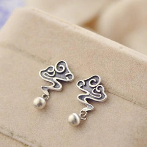 Silver Retro Craft Cloud Bead Earrings for Women