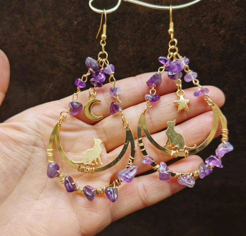 Protection Sun & Moon Cat Earrings - Amythest Quartz