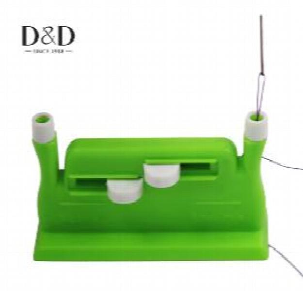 Hand Needle Threader + 5pcs Sewing Needles DIY Sewing Tools