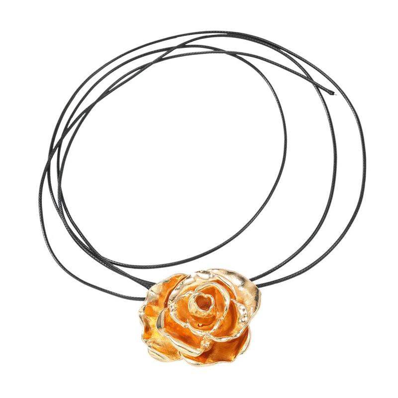ZAA Vintage Metal Flower Pendant Necklace for Women