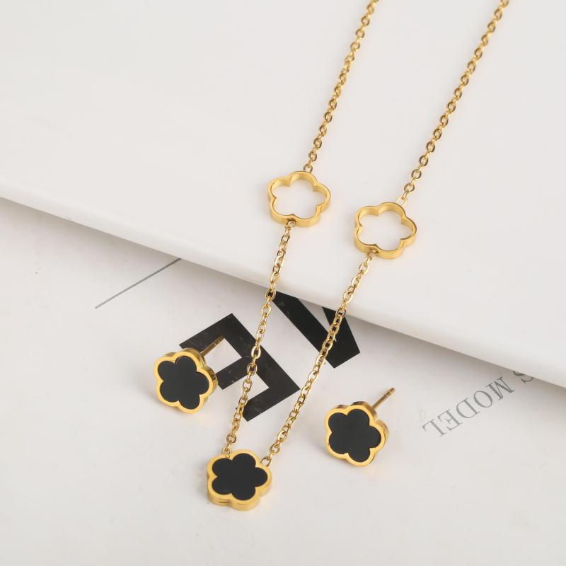 Stylish Plant Five Leaf Flower Petals Jewelry Set for Women