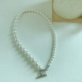 Gradient Size Bright Pearl Clavicle Chain