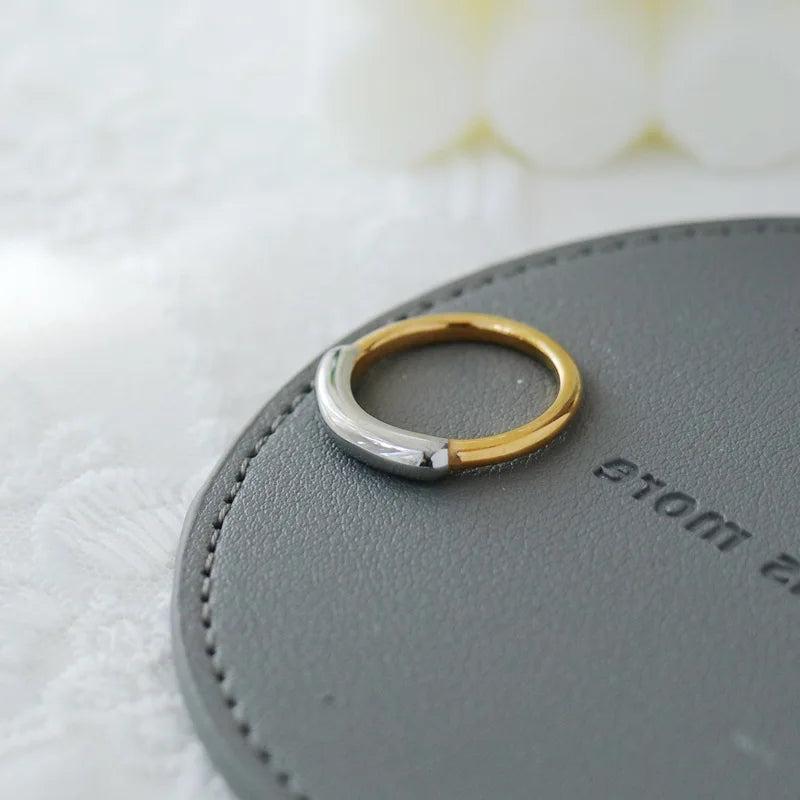 Minimalism Stainless Steel Two-color Splicing Rings 18K Geometric Round Circle