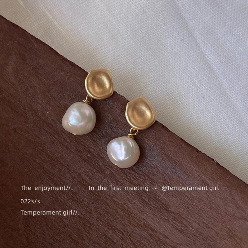 Metallic Matte Freshwater Pearl Stud Earrings For Women