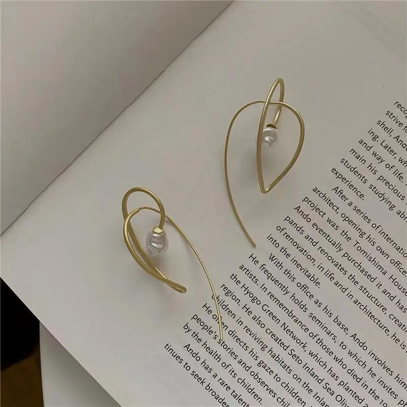 Metal Irregular Pearl Earrings European And American Style Personality