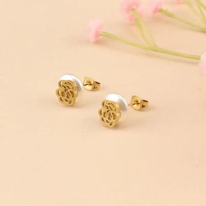 Stainless Steel Bear Stud Earrings with Flower Pearl