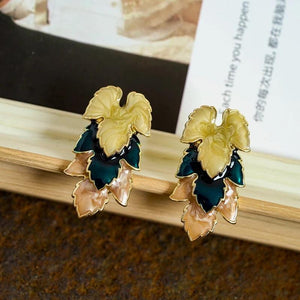 Vintage Enamel Metal Flower Stud Earrings for Women Girls