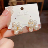 Sweet Temperament Pearl Earrings Flower Design Silver Needle