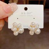Sweet Temperament Pearl Earrings Flower Design Silver Needle