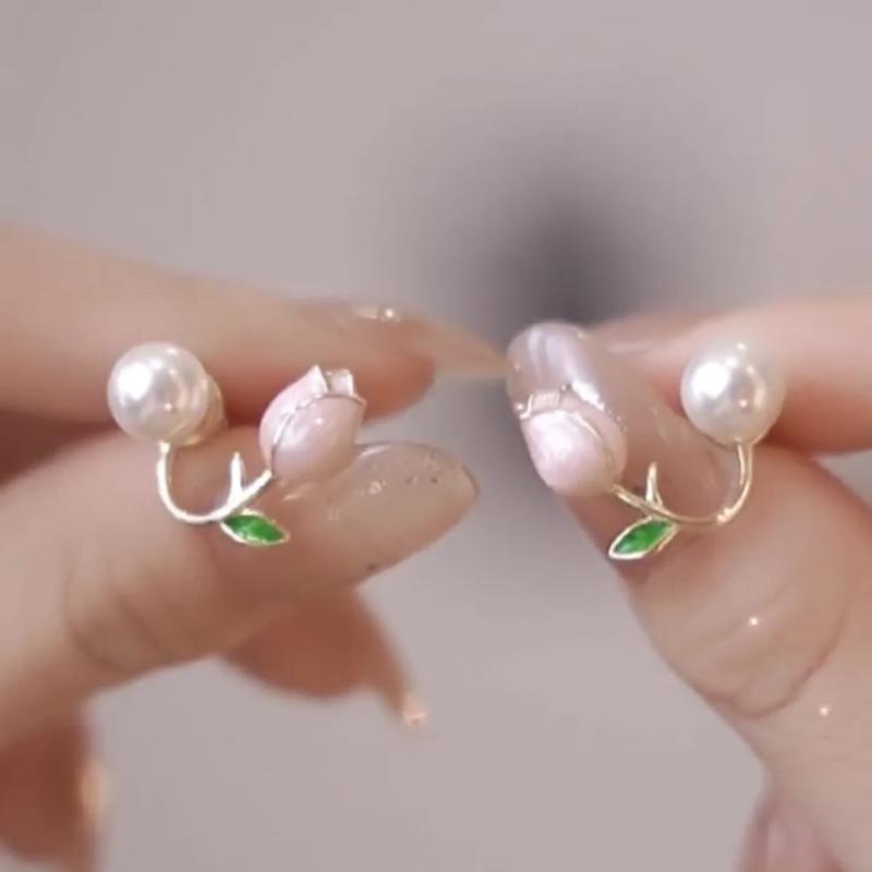 Small Flower Heart Stud Earrings with Pearl