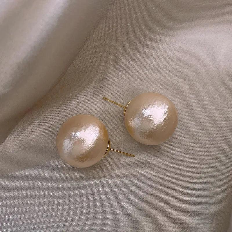 French Cotton Large Pearl Stud Earrings Vintage Hepburn High-Grade Paty Accessor