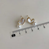 Fashionable Arrival Shell Pearl Love Ear Stud for Women