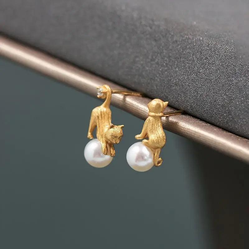 Asymmetry Cat Stud Earrings Simulated Pearl Charm Jewelry