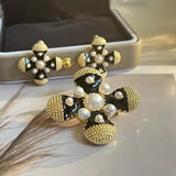 Vintage Palace Style Metallic Flower Pearl Earrings for Women