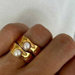Uworld Vintage Style Ring with Fresh Water Pearl