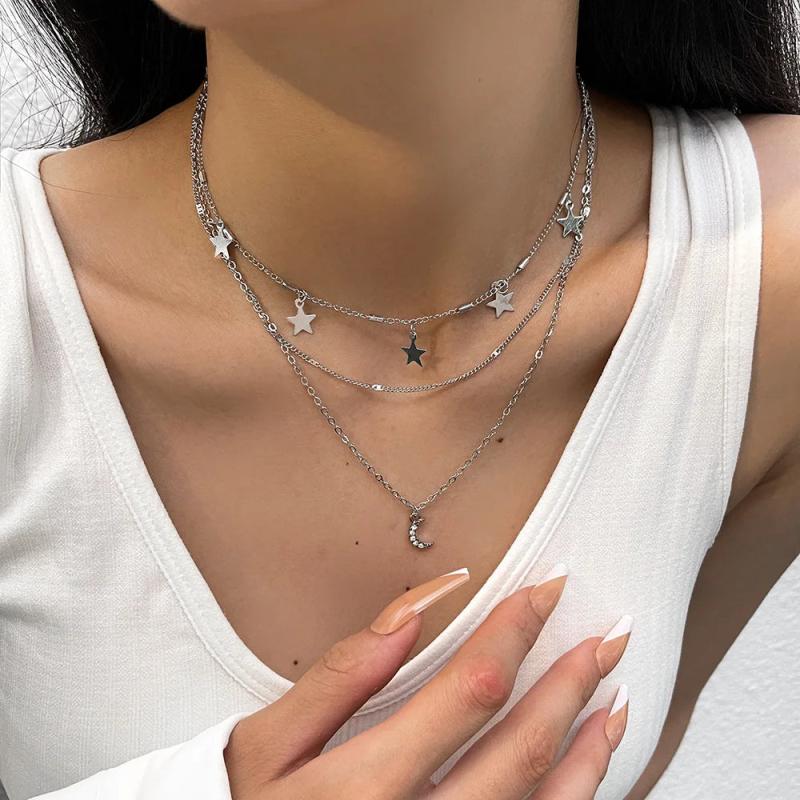 Fashionable Multilayer Chain Star Charm Necklace For Women