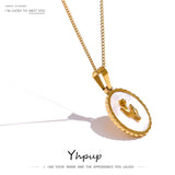 Flower Pendant Necklace with Natural Shell Round Collar