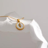 Flower Pendant Necklace with Natural Shell Round Collar