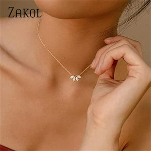Leaf Shape Zircon Pendant Necklace For Women Clavicle Chain Elegant Jewelry