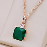 Kinel Green Stone Pendant Necklace 585 Rose