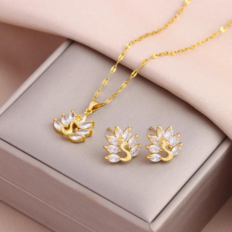 18K Plated Women's Jewelry Set Stainless Steel Necklace Earrings Gift