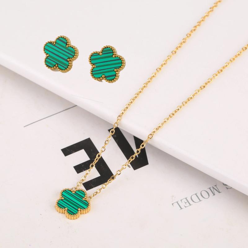 Stainless Steel 18K Plated Women's Clover Flower Set