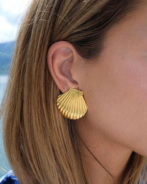 Uworld Big Textured Shell Stud Earrings 18K Geometric Metal Jewelry