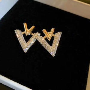 Korean/Japanese Zirconia V Stud Earrings Crystal Jewelry for Women