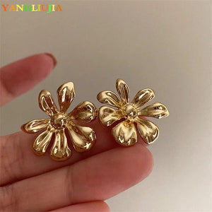 Metal Flower Earrings European American Style Stud Earrings