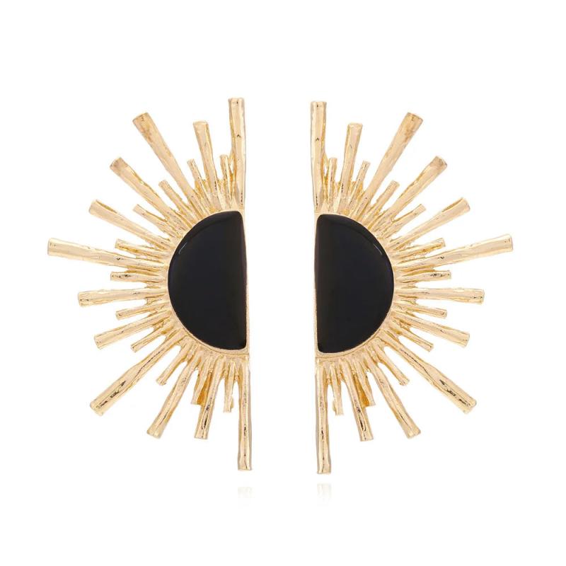 Vintage Metal Fan-shaped Geometric Earrings for Women