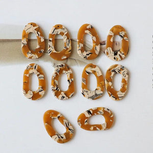 10pcs Leopard Pendant Acrylic Hollow Jewelry Findings