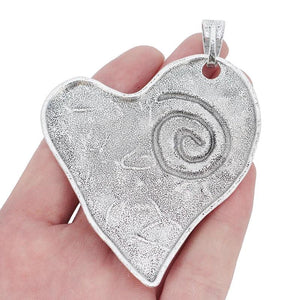 2pcs Large Spiral Swirl Hammered Heart Charms Pendants for Necklace Making