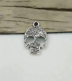 50pcs Mixed Punk Skull Charms Pendants Accessories